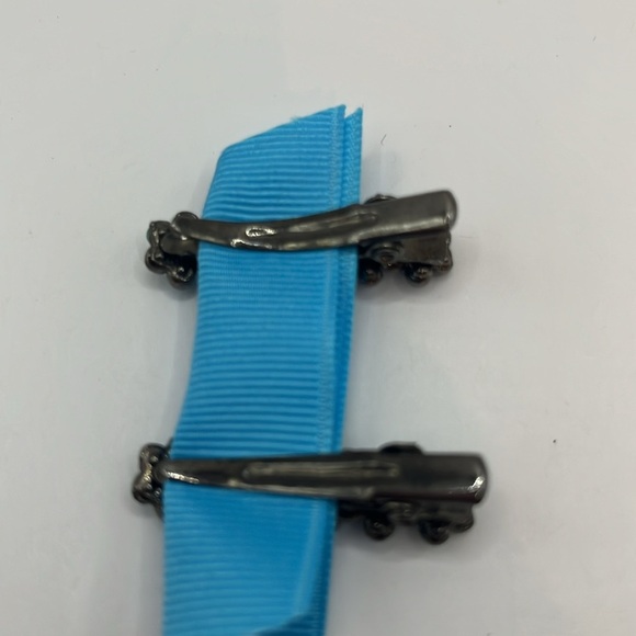 Stylish Hair Clips with Turquoise Floral Design Alligator Clips 8 Assortment - Picture 4 of 13